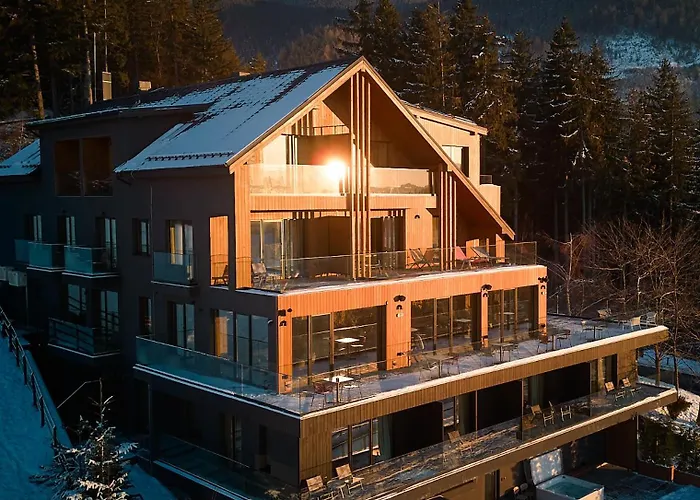 The Pines Bucegi Lodge